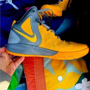 Nike HyperEnforcer high tops